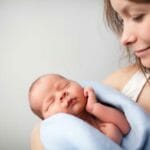 breastfeeding-mom-and-baby