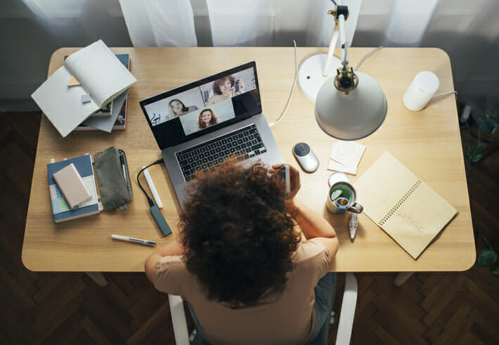 nurse studying online