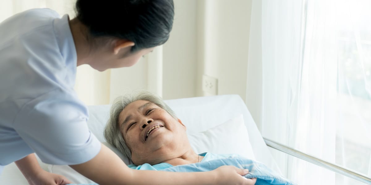 hospice care nurse and her patient