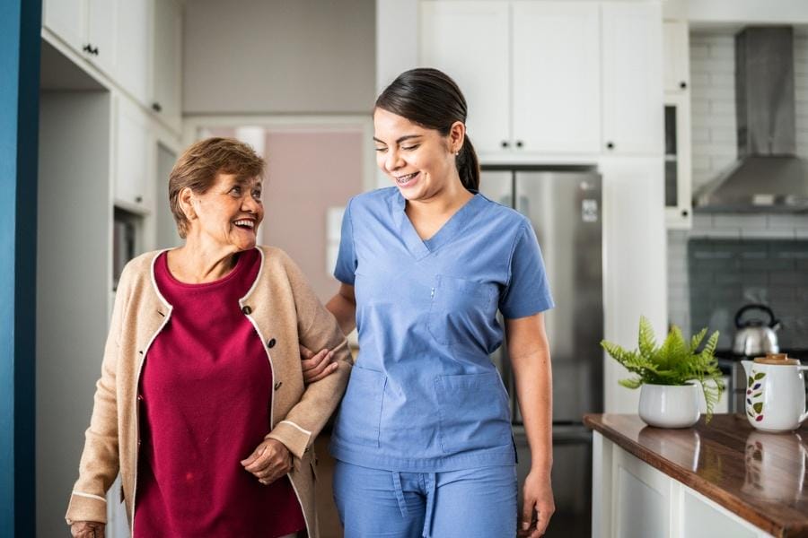 california home care California home nurse with her client