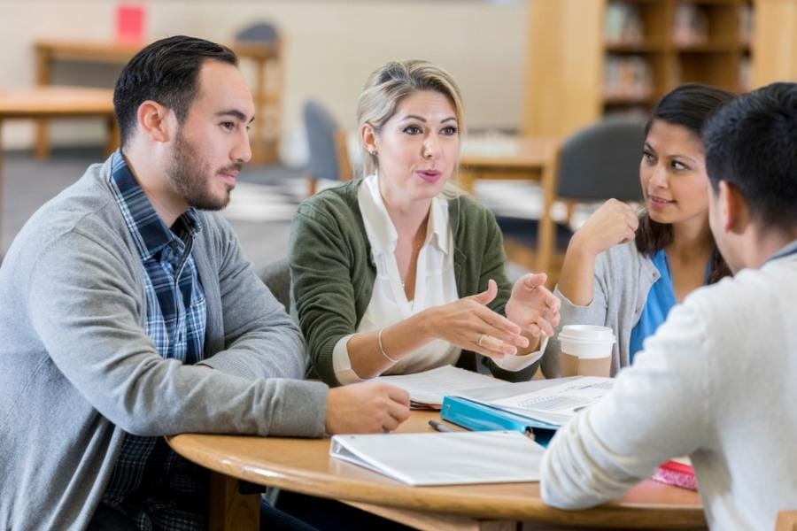 independent facilitator working with a family